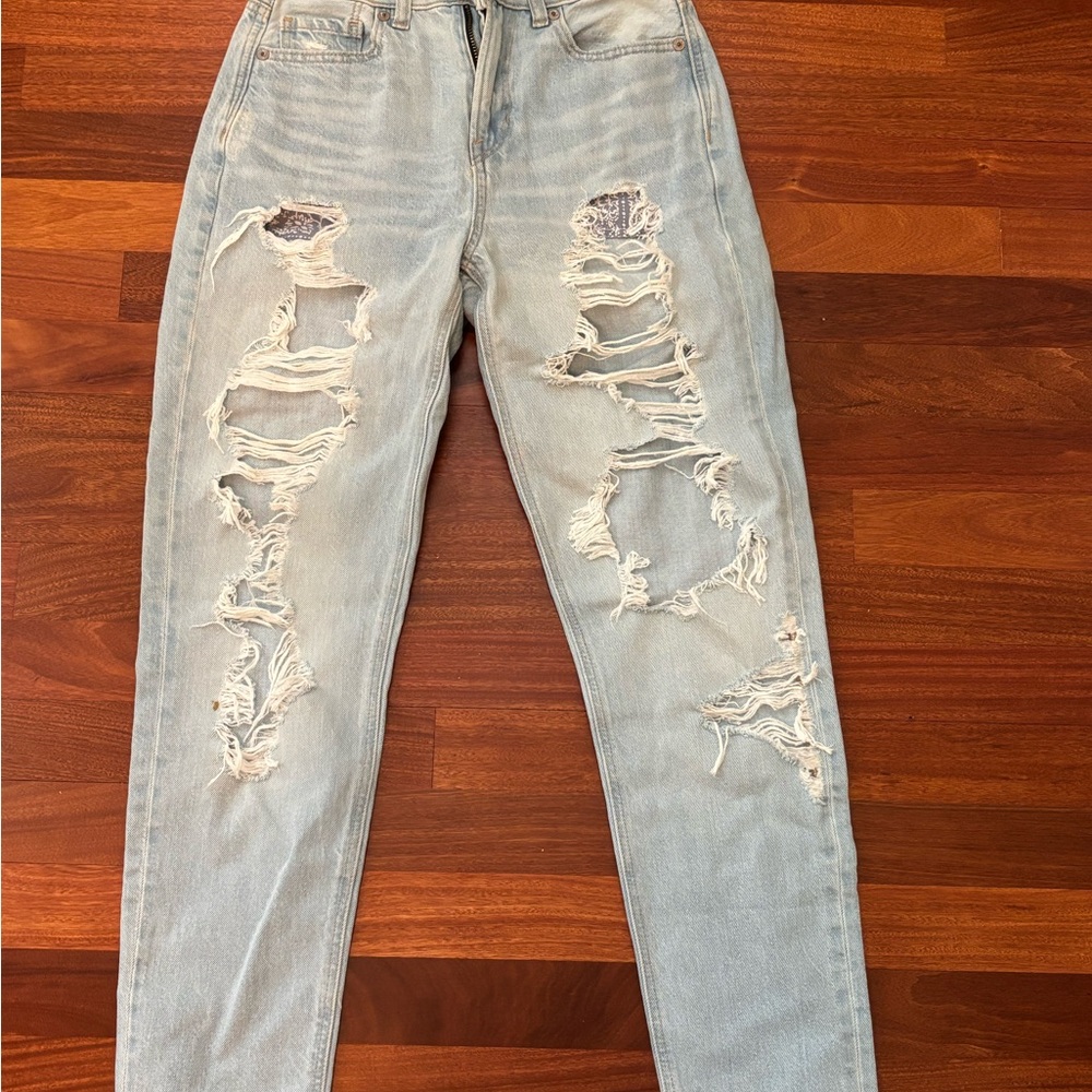 American Eagle Outfitters Blue Boyfriend Jeans Distressed Light Wash